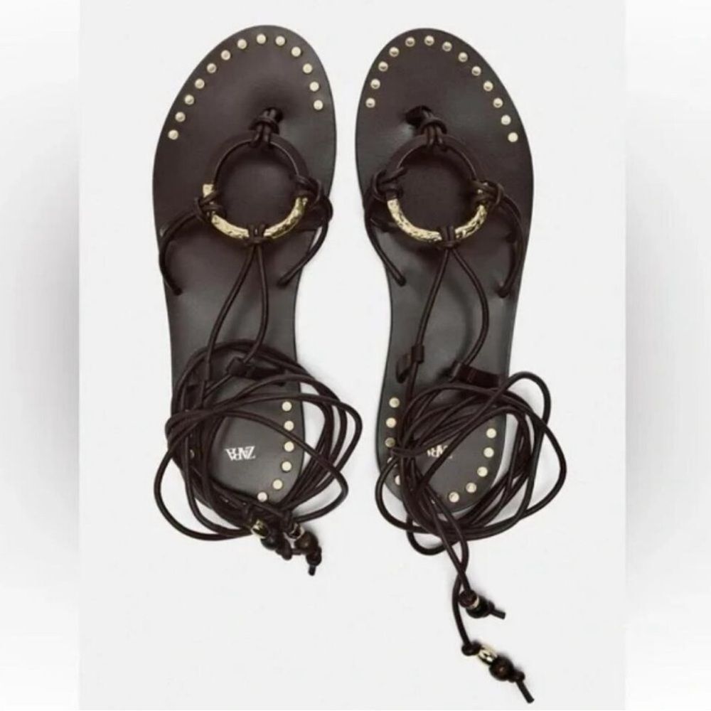 ZARA FLAT LEATHER SANDALS WITH DECORATIVE DETAIL